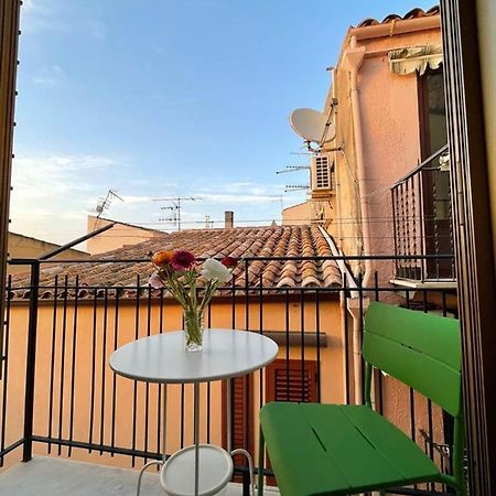 Al Cortile Apartment เชฟาลู ภายนอก รูปภาพ