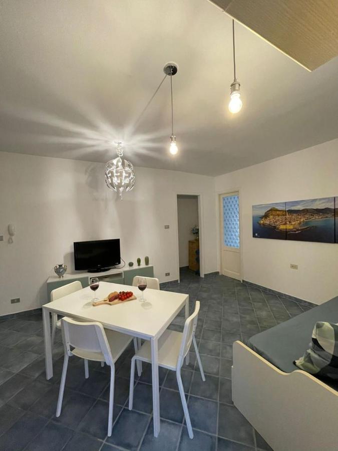 Al Cortile Apartment เชฟาลู ภายนอก รูปภาพ